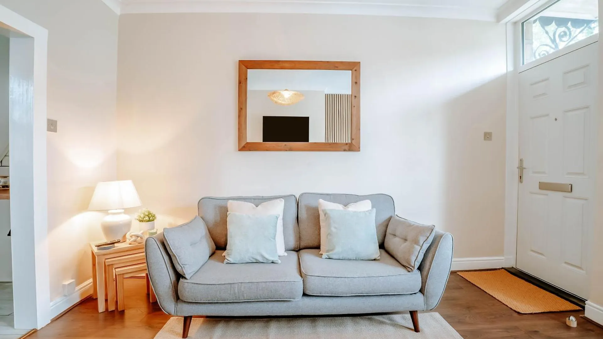 The Mayfield Townhouse - Central Harrogate - 3 Bedrooms With Garden Holiday home